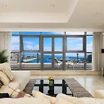 Luxury Center Penthouse - Location