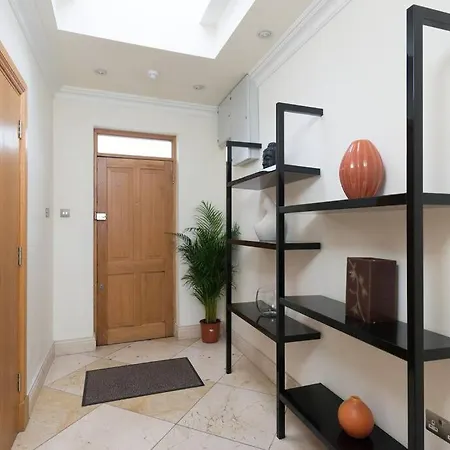 شقة Luxury Center Penthouse - Location *