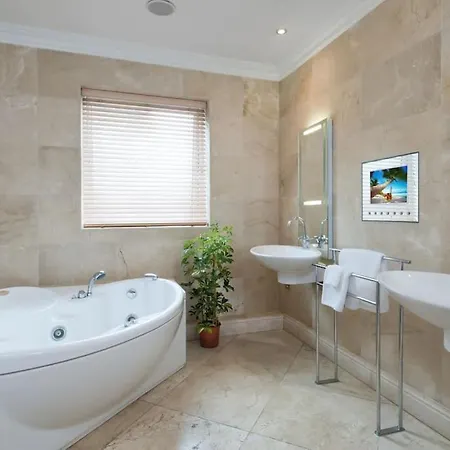 Luxury Center Penthouse - Location Daire Galway