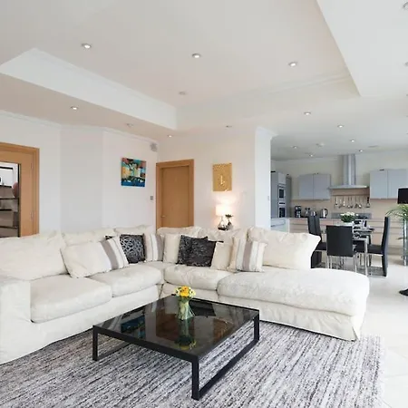 Luxury Center Penthouse - Location דירה *