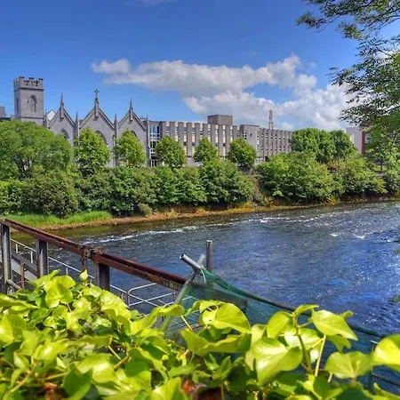 Luxury Center Penthouse - Location Daire